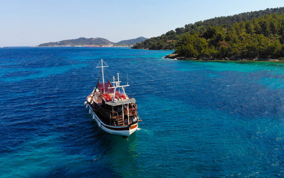 Toroneos Gulf Cruise