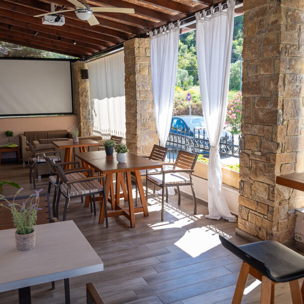 Pool Snack Bar - Hotel Evridiki